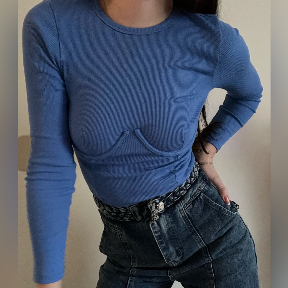 Blue long sleeve T shirt